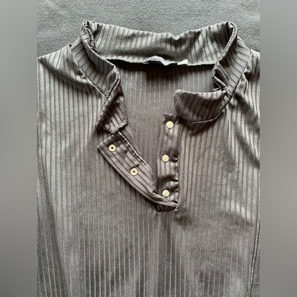 PrettyLittleThing Button top Black Bodysuit! Excellent Condition! Size 12 USA - Picture 9 of 12